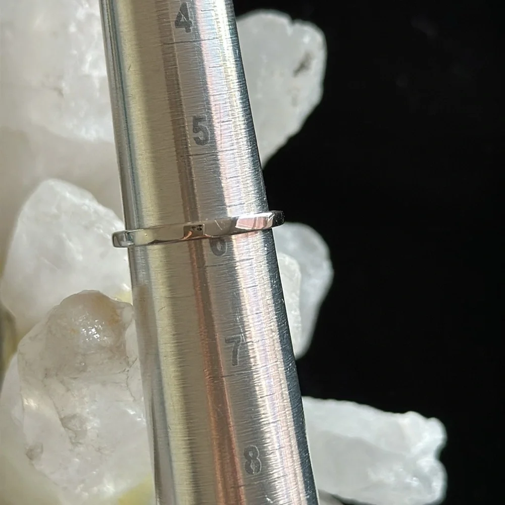 Ethiopian genuine faceted opal & sterling EUC solitaire ring w/ gemstone setting - Picture 5 of 5